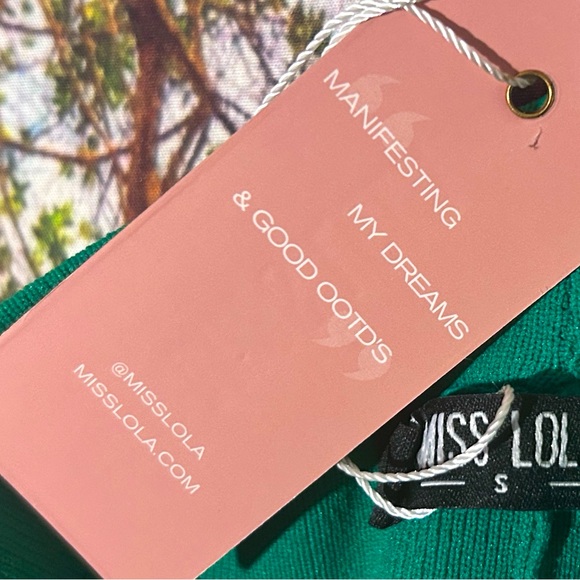 Green Ribbed 2PC Workout Set - Picture 10 of 11